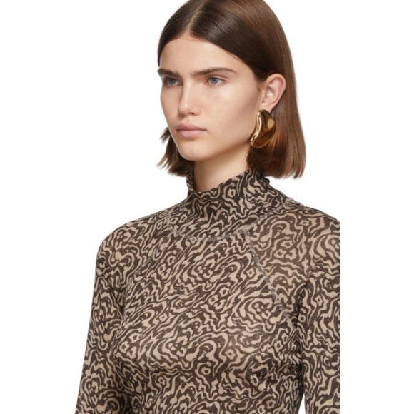 Nanushka Women's Small Raglan Turtleneck Top Mesh Jersey Graphic Animal Latte - Picture 16 of 16